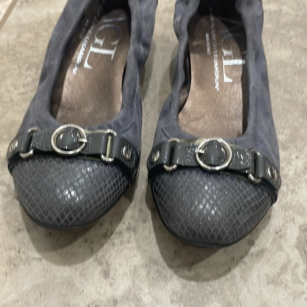 AGL Attilio Giusti Leombruni Circle Wedge‎ Pump Sz 35 1/2 EU Sz 5